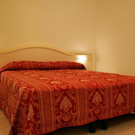Residence Olimpo Rimini Buitenkant foto