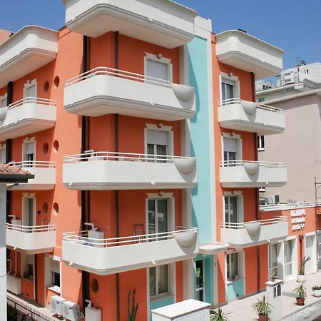 Residence Olimpo Rimini Buitenkant foto