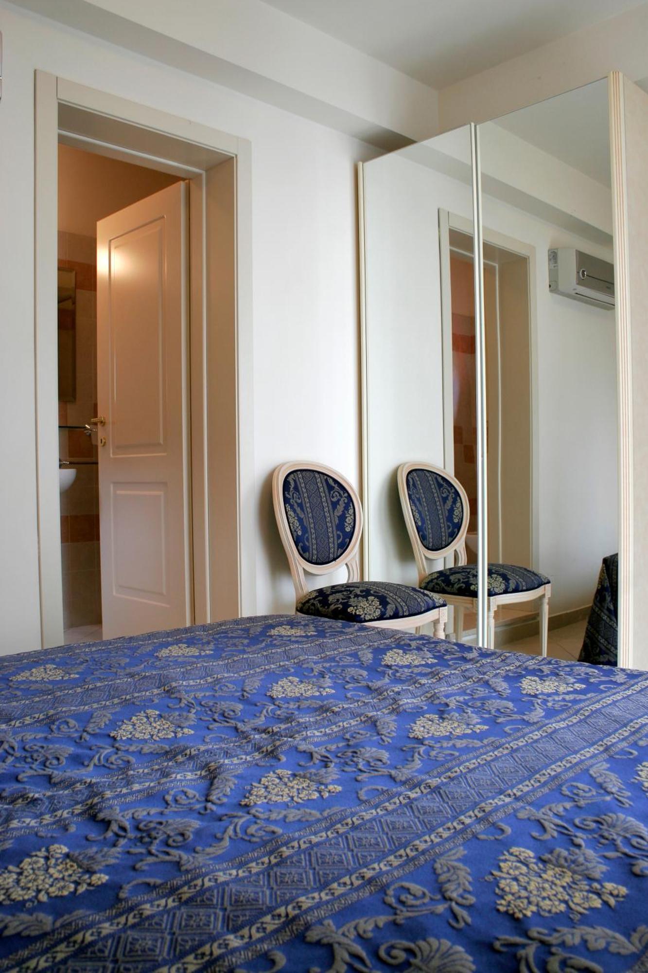 Residence Olimpo Rimini Buitenkant foto
